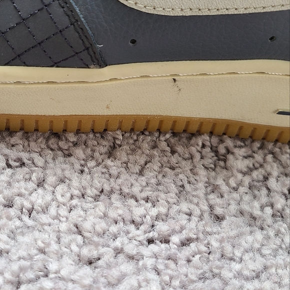 Nike Air Force 1 Dark Grey Bone Gum Bottom - Picture 6 of 13